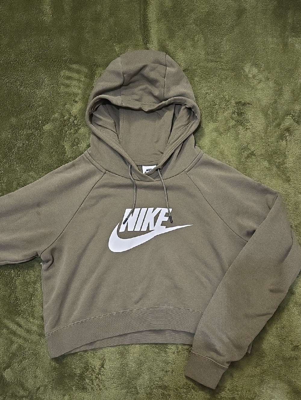Nike Olive Green Cropped Pullover Hoodie with White Logo M